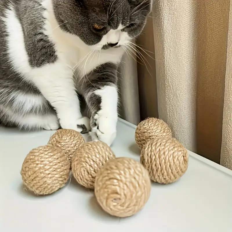 М’яч із джутового шнура для котів і собак